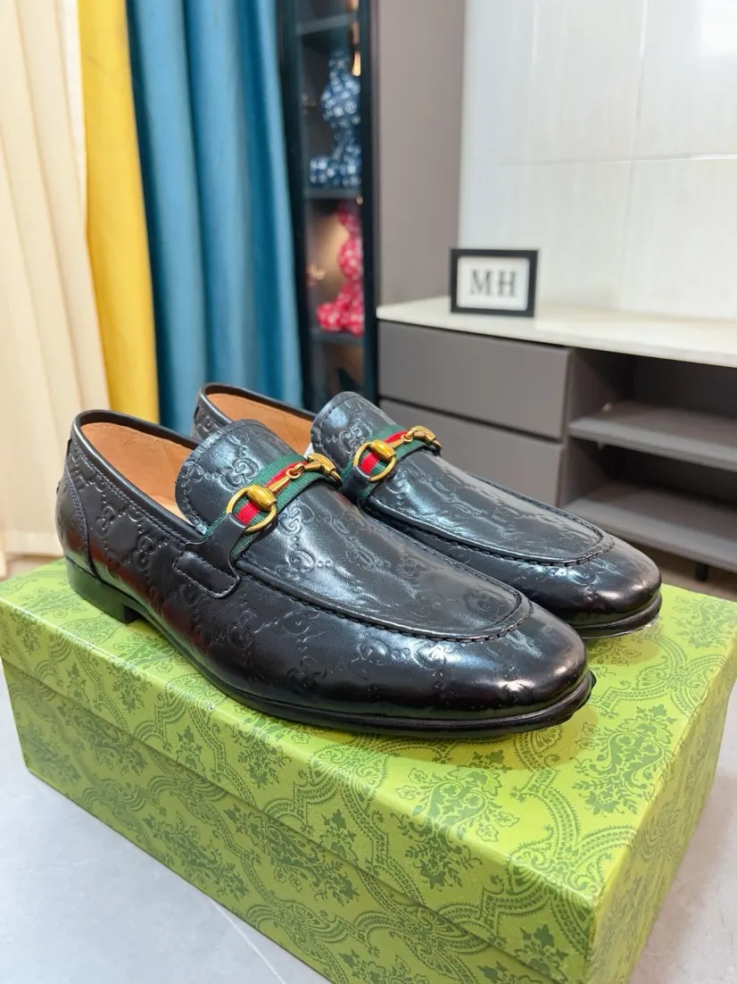 Men's shoes 💰500🌹🌹【GUCCI】The most popular classic Gucci leather shoes. Synchronized with the official website, the upper is made of Italian first-layer cowhide ➕cowhide lining, with unique brand and unique craftsmanship. Highlighting the hot style of the new year. Stop hesitating, stop wandering, get it now. Number: 38--44